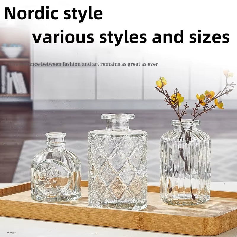 Edle Glasvase – Filigrane Tischdeko im Vintage-Stil