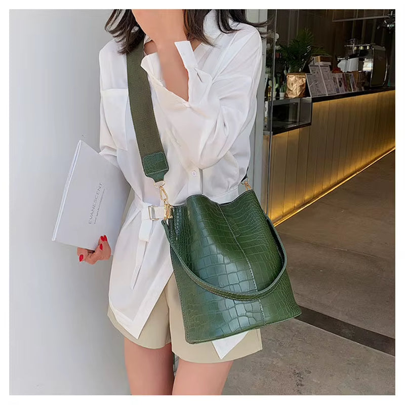 Kroko-Bucket-Bag – Zeitloser Old Money Chic & Stil