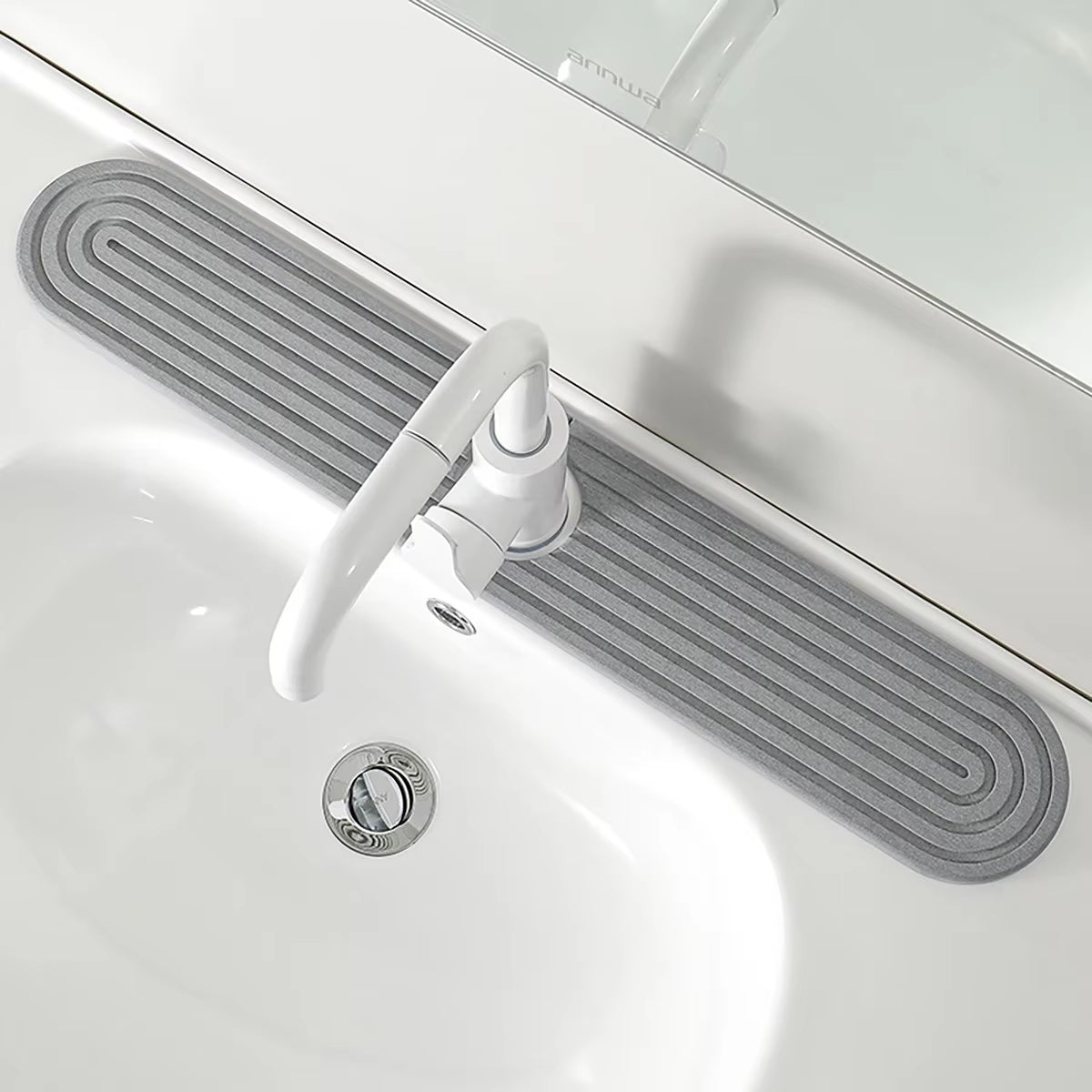 Diatomit Wasserhahn-Matte: Extrem saugstark & sauber
