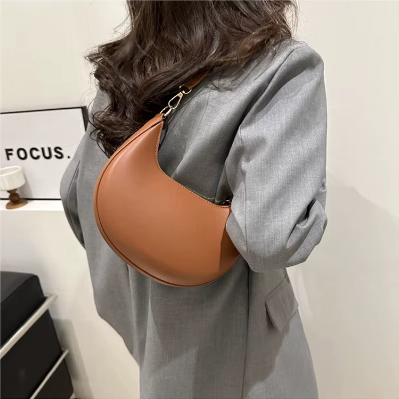 Elegante Moon Bag – Exklusive Damen Schultertasche