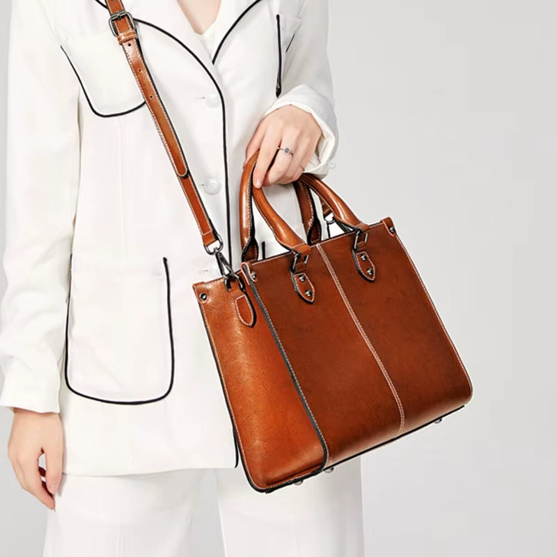 Elegante Business & Lehrer Tasche – Kompakt & Stilvoll