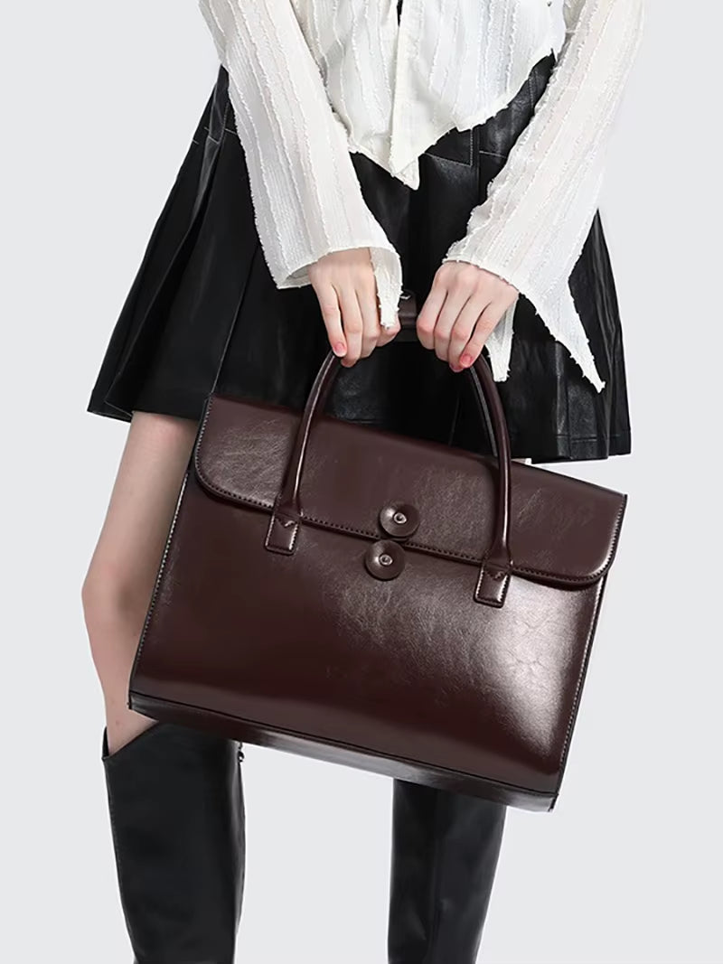 Echtleder Aktentasche Damen:  Knitterfrei & Sicher