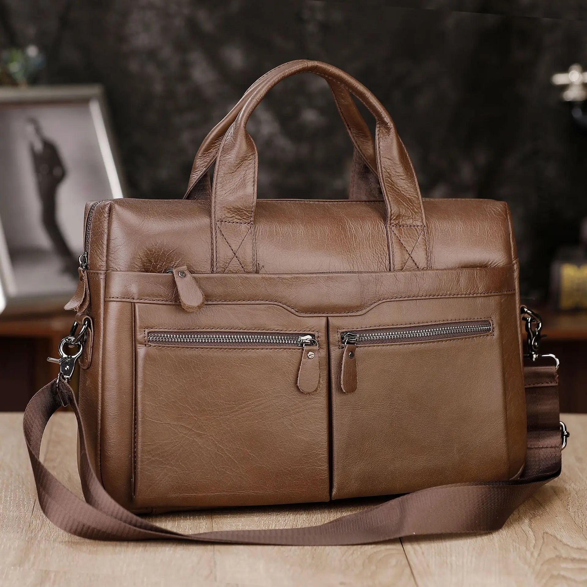 Herren Business-Tasche Echtleder: Souverän & Schlank
