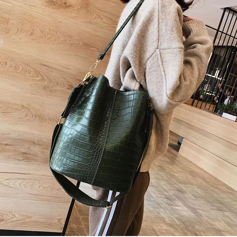 Kroko-Bucket-Bag – Zeitloser Old Money Chic & Stil