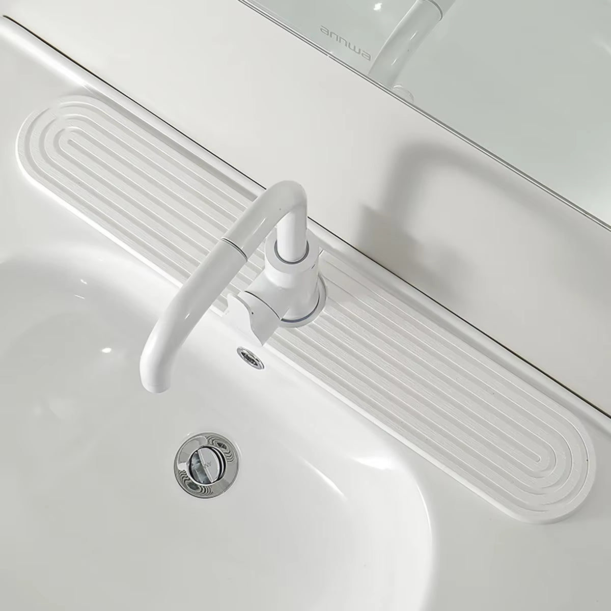 Diatomit Wasserhahn-Matte: Extrem saugstark & sauber